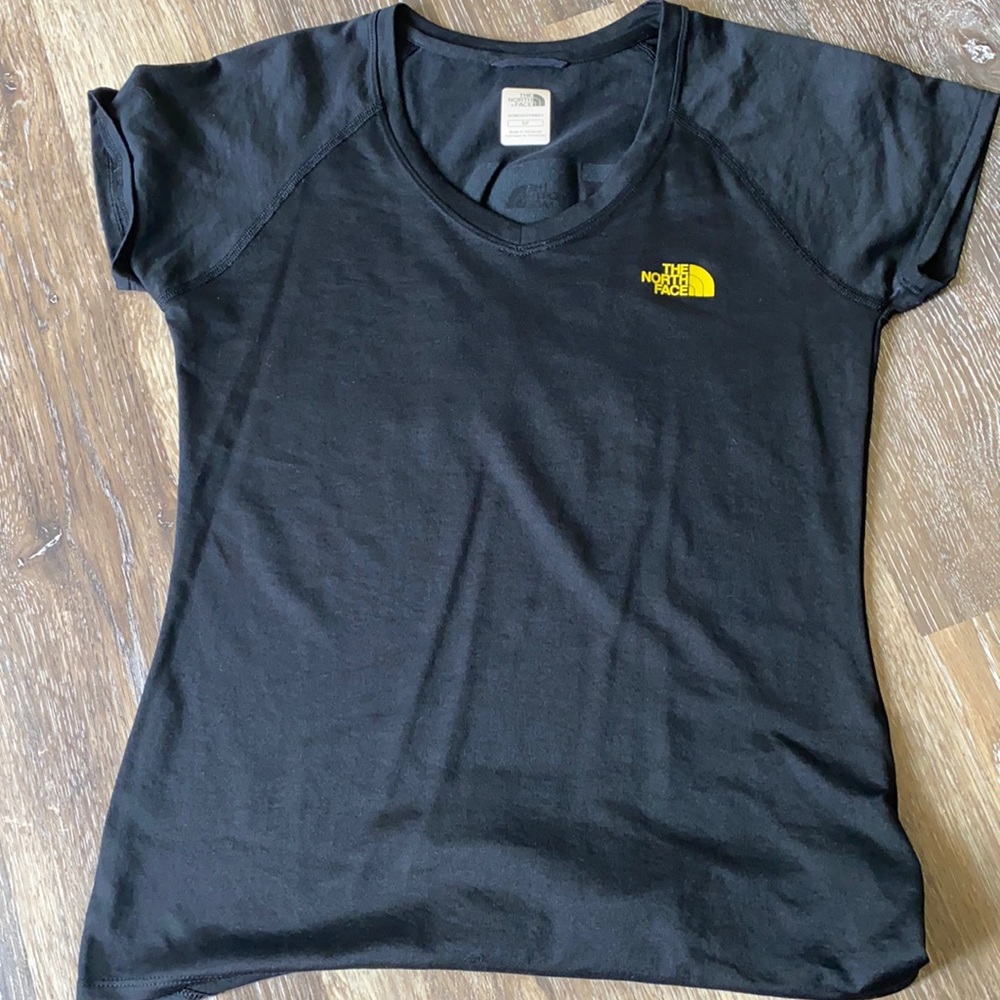 The North Face small vapor wick tshirt